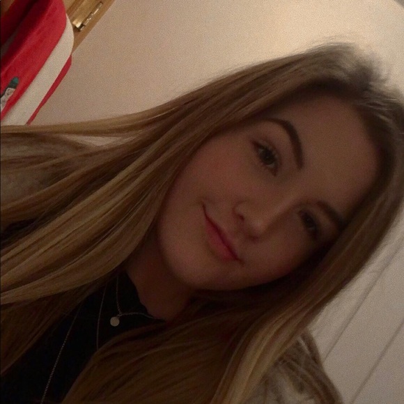 Meet your Posher, Katie - Picture 1 of 1